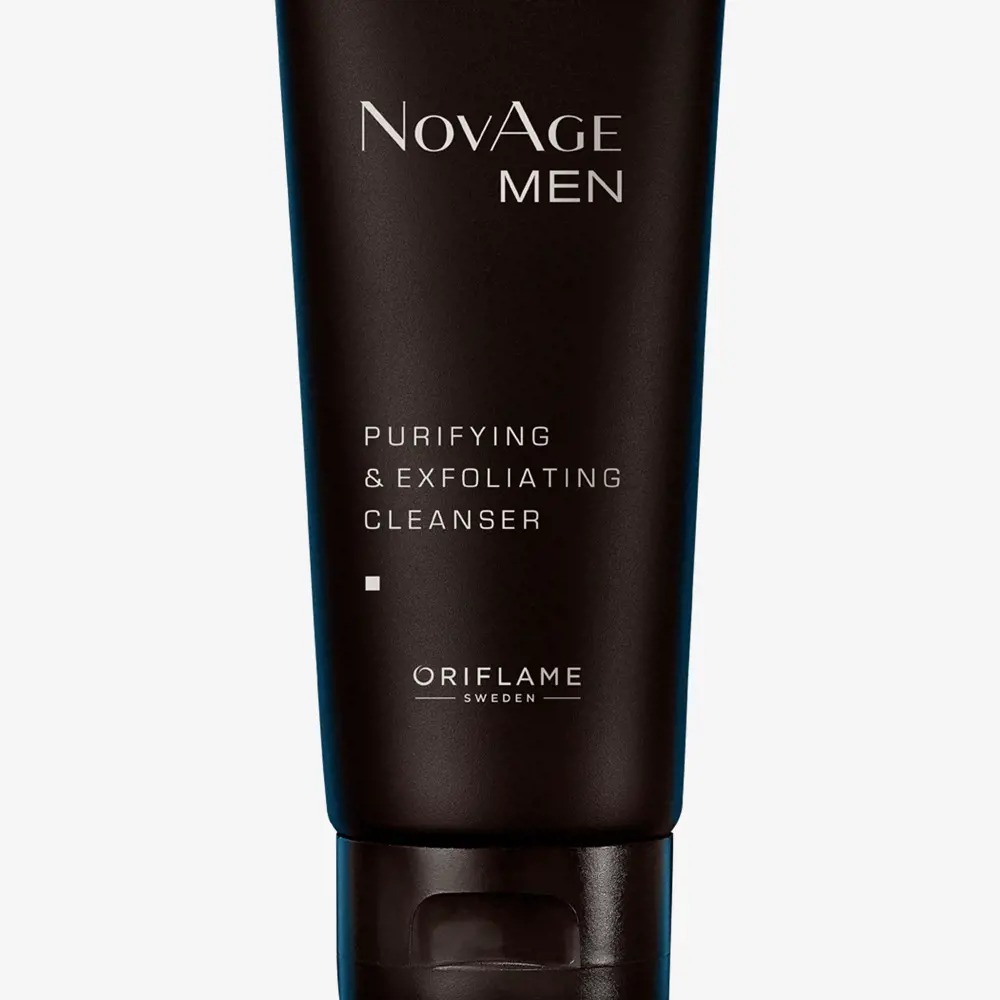 Men Purifying & Exfoliating Cleanser