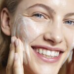 Love Nature Organic Aloe Vera and Pineapple Moisturizing Cleansing Gel