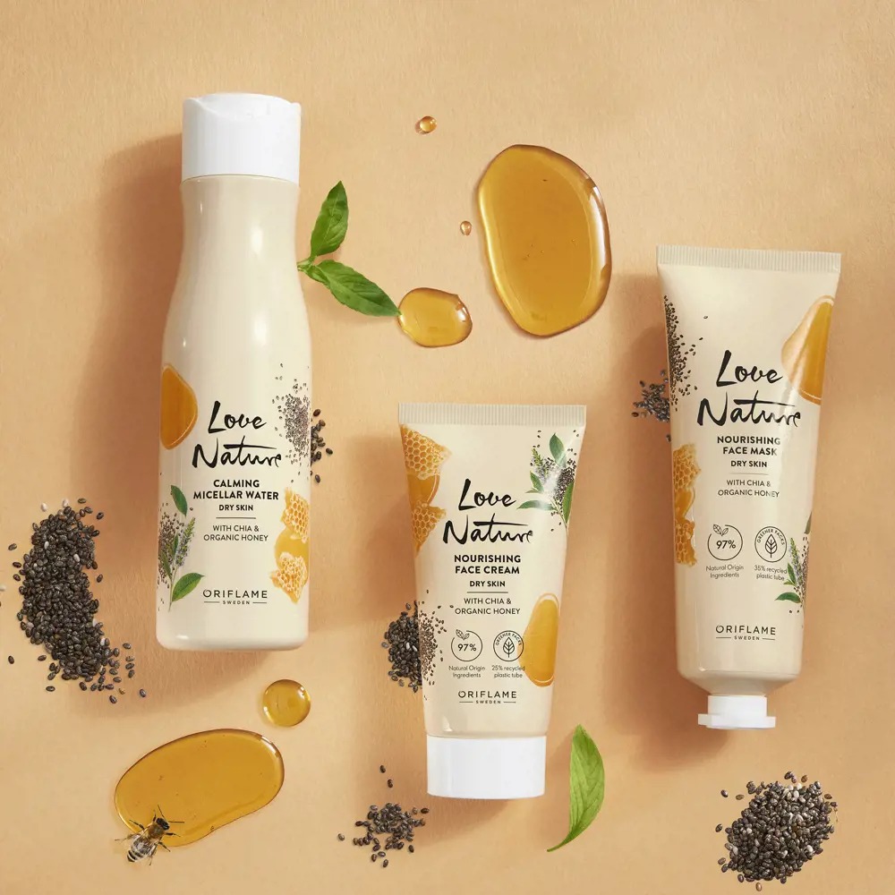 Relaxing Micellar Facial Cleansing Water Containing Love Nature Chia and Organic Honey