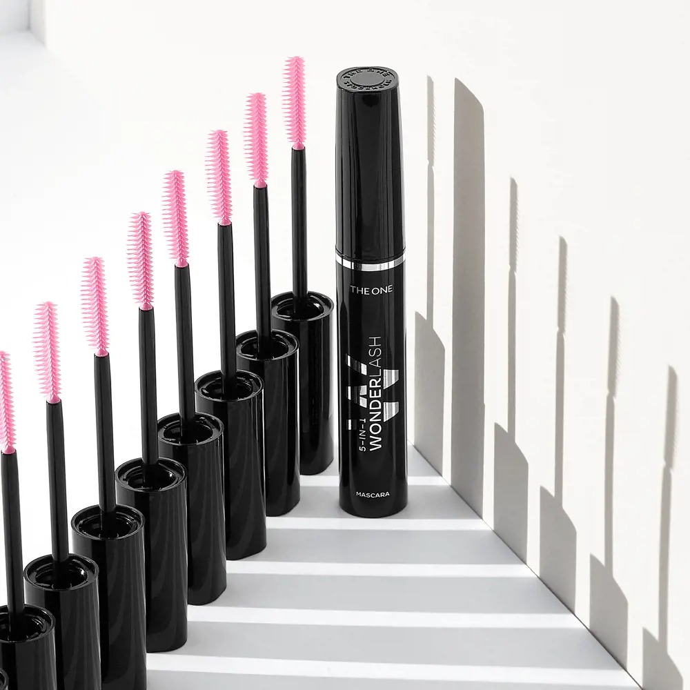 The ONE 5’i 1 in Wonder Lash Mascara