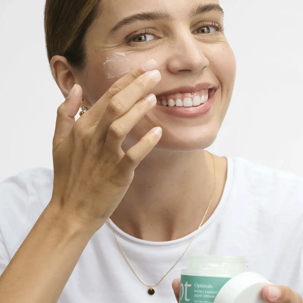 Opt Optimals Hydra Radiance Light Cream