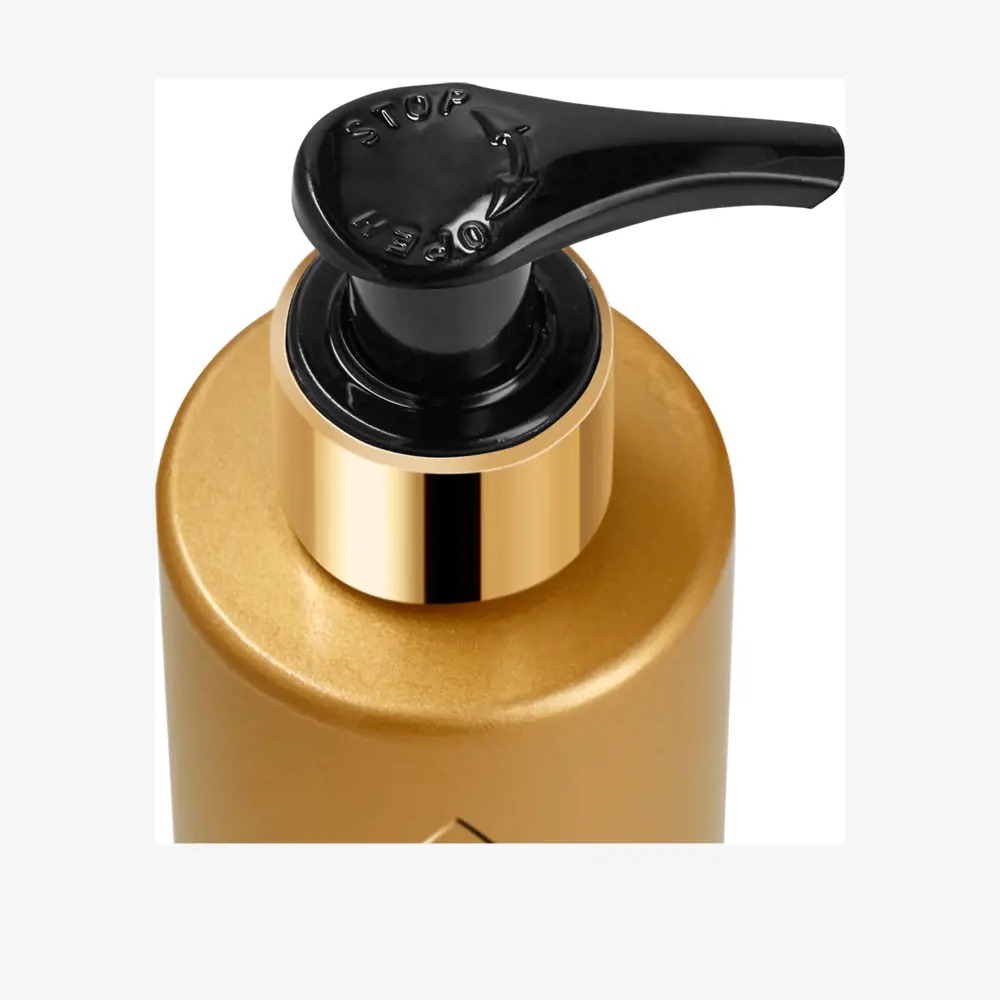 Shampoo Containing Oil